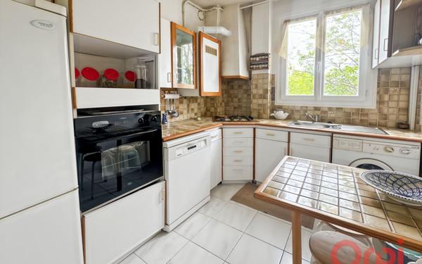 Appartement à vendre    3 pièces • 50,25 m2 Saint-Denis