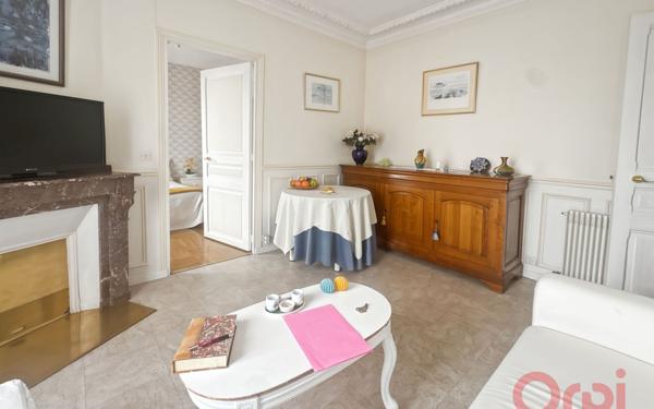 Appartement à vendre    3 pièces • 50,25 m2 Saint-Denis