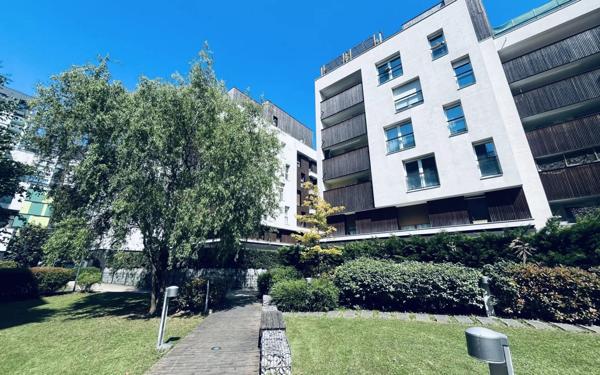 Appartement à louer    1 pièce • 25,10 m2 Bobigny