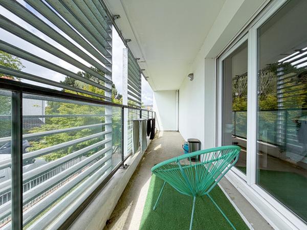 À Vendre - Angers Strasbourg - Studio récent avec balcon et parking en sous-sol !