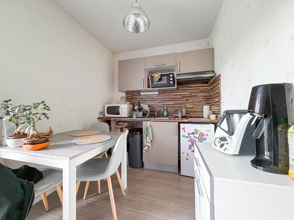 À Vendre - Angers Strasbourg - Studio récent avec balcon et parking en sous-sol !