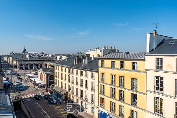 Duplex de charme place du Marché Notre Dame à Versailles