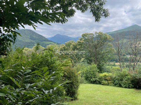 Maison - Oloron-sainte-marie - Réf.:205373 PROXIMITE OLORON : MAISON COUP DE COEUR, AU CALME, AVEC 2000 M² DE TERRAIN ET VUE SUR MONTAGNES -