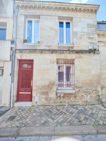 Immeuble de rapport. 3 appartements. En bon état.
