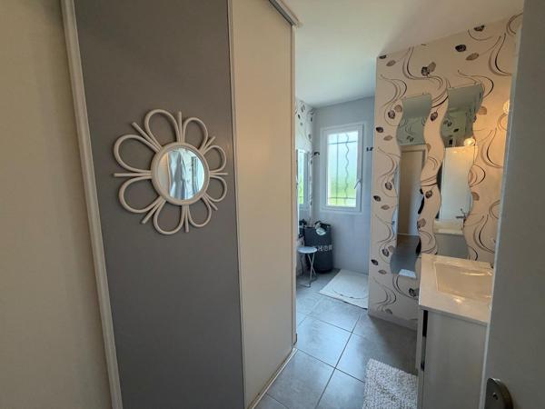 Maison de plain-pied d'une surface habitable de 120 m2 dans un cartier recherché proche des commodités