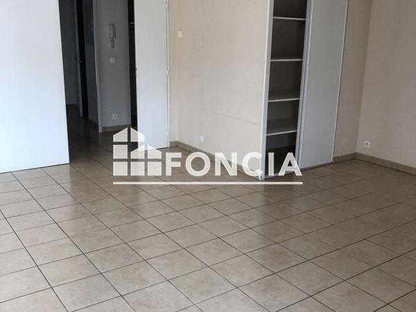 Location Appartement 4 pièces 73.8 m² - 2 PLACE DU MARCHE Dreux 28100