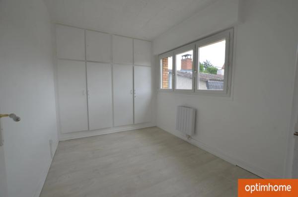 Appartement T4 avec 3 chambres, parking intérieur à Lens