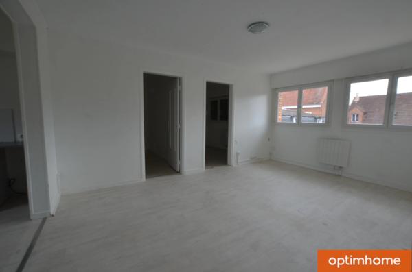 Appartement T4 avec 3 chambres, parking intérieur à Lens