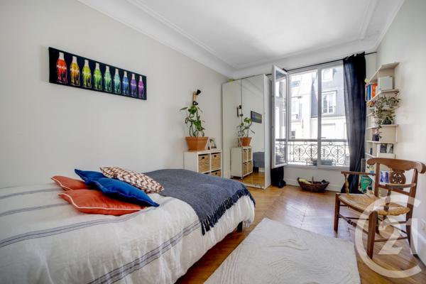 Appartement F6 à vendre  6 pièces - 142,02 m2 PARIS - 75009