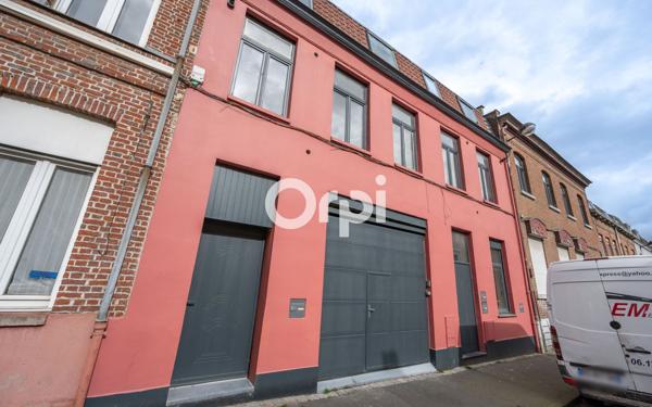 Immeuble à vendre    2 pièces •  Roubaix