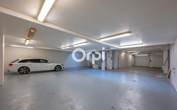 Immeuble à vendre    2 pièces •  Roubaix