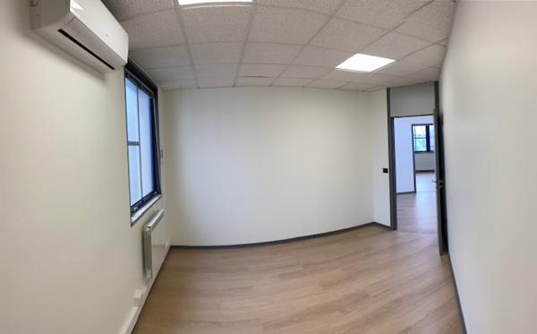 À LOUER - Plateau de Bureaux de 150 m² au Nord de Nantes
