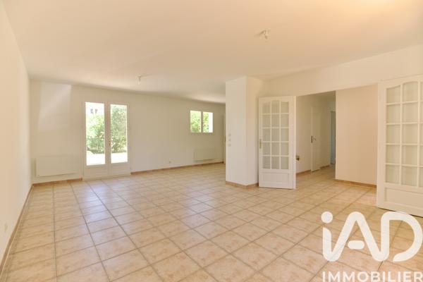 Maison à vendre 5 pièces 123 m² Lambesc