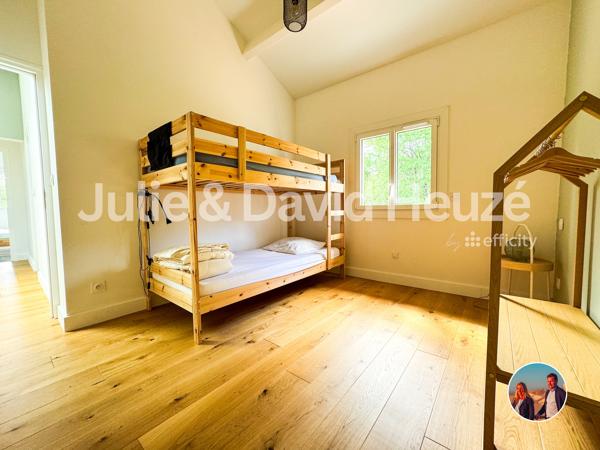 Maison
         7 pièces
        - 180 m² Bien prestige