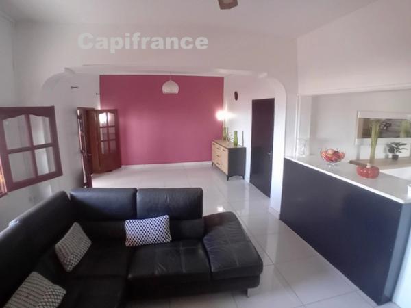 Appartement à louer 4 pièces à Mtsangamboua BANDRABOUA (976)