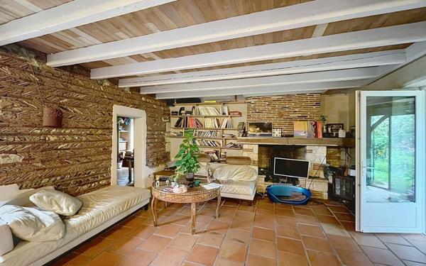 Maison à vendre    5 pièces •  Prigonrieux