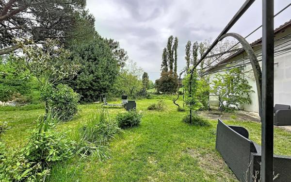 Maison à vendre    5 pièces •  Prigonrieux