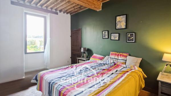 Propriete à vendre 12 pièces ROQUEMAURE 310m²-piscine-spa-sans vis-à-vis- terrain 1225m²