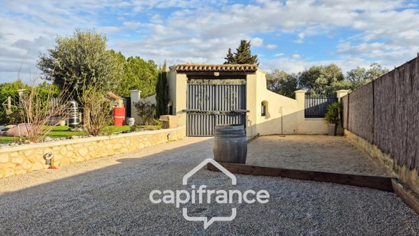 Propriete à vendre 12 pièces ROQUEMAURE 310m²-piscine-spa-sans vis-à-vis- terrain 1225m²