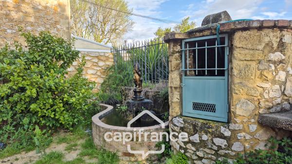 Propriete à vendre 12 pièces ROQUEMAURE 310m²-piscine-spa-sans vis-à-vis- terrain 1225m²