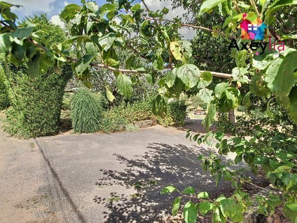 Villemontais (42155) A VENDRE - SECTEUR VILLEMONTAIS - MAISON EN PIERRE AVEC 3 CHAMBRES, GRANGE ET TERRAIN