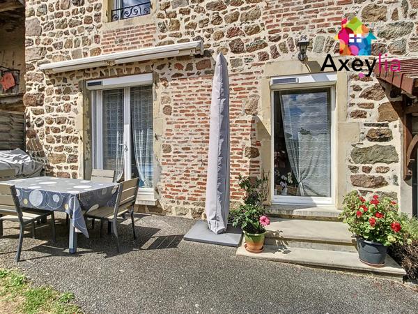 Villemontais (42155) A VENDRE - SECTEUR VILLEMONTAIS - MAISON EN PIERRE AVEC 3 CHAMBRES, GRANGE ET TERRAIN