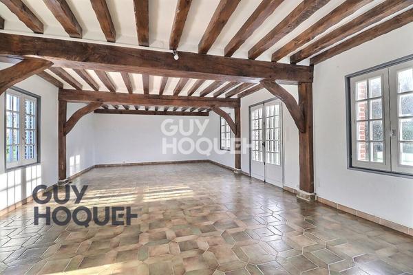 Propriété de caractère au coeur d'Orbec