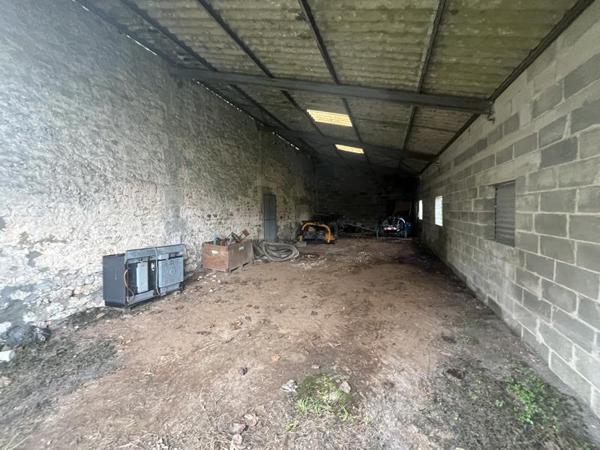 Grange à vendre |  Cercles |  1 pièce | 155 m²