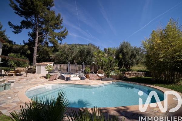 Maison à vendre 7 pièces 185 m² Sanary-sur-Mer