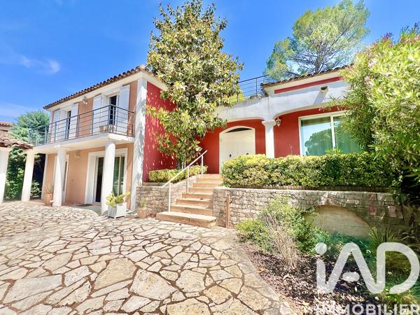 Maison à vendre 5 pièces 140 m² Saint-Raphaël