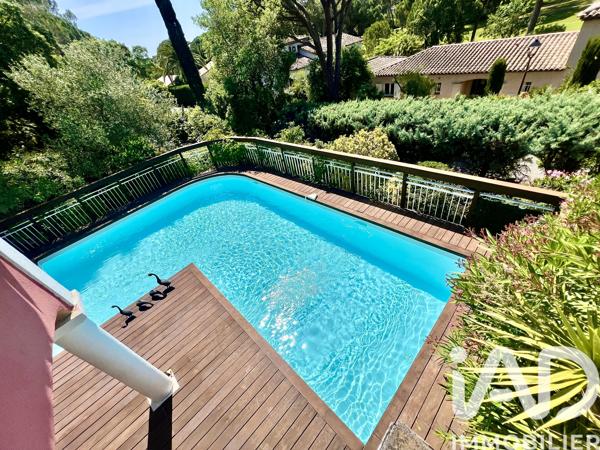 Maison à vendre 5 pièces 140 m² Saint-Raphaël