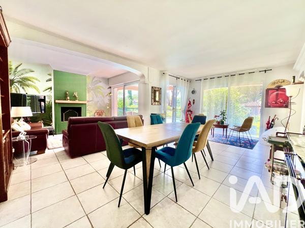 Maison à vendre 5 pièces 140 m² Saint-Raphaël