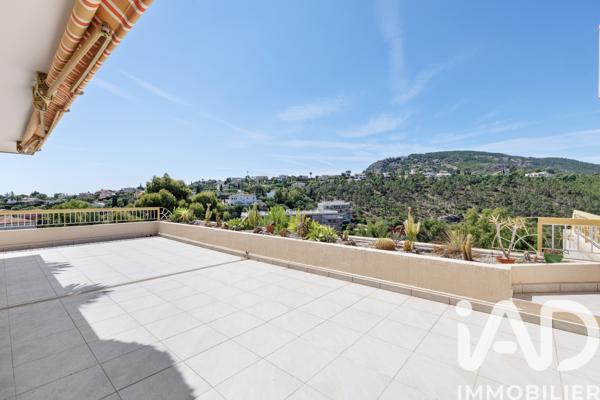 Appartement à vendre 4 pièces 122,57 m² Mandelieu-la-Napoule