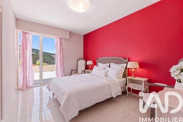 Appartement à vendre 4 pièces 122,57 m² Mandelieu-la-Napoule