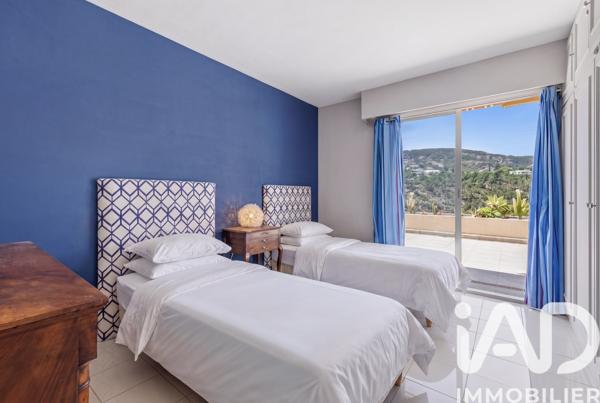 Appartement à vendre 4 pièces 122,57 m² Mandelieu-la-Napoule