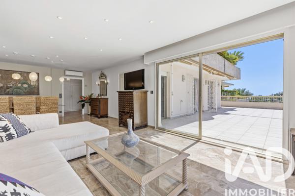 Appartement à vendre 4 pièces 122,57 m² Mandelieu-la-Napoule