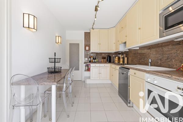 Appartement à vendre 4 pièces 122,57 m² Mandelieu-la-Napoule