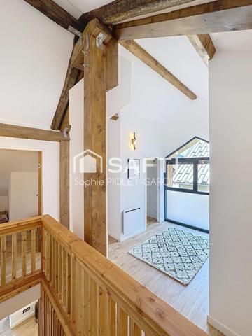 Chalet pied de pistes au calme Montgenèvre exposé sud