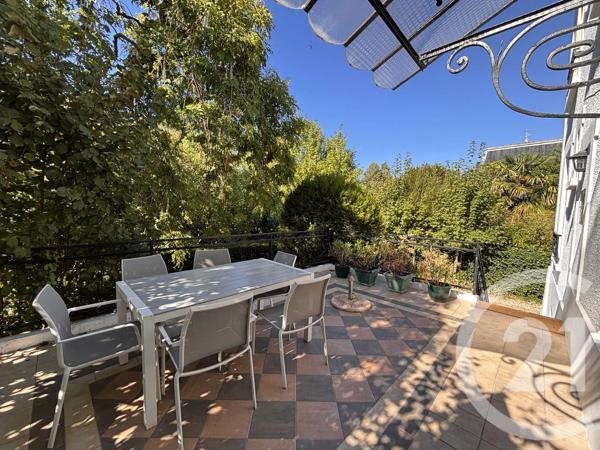 Maison à vendre  9 pièces - 180 m 2   VILLEMOMBLE  - 93