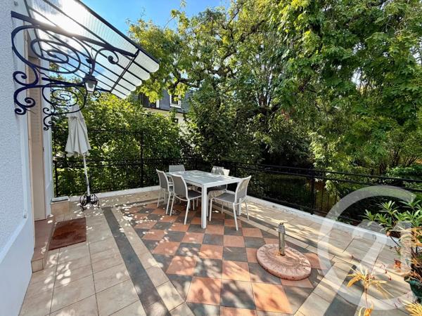 Maison à vendre  9 pièces - 180 m 2   VILLEMOMBLE  - 93