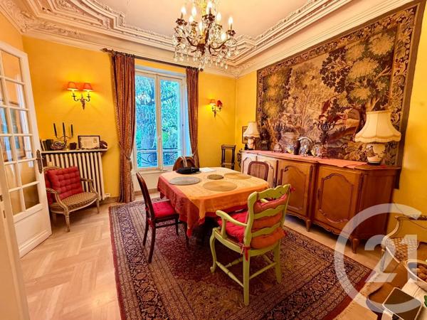 Maison à vendre  9 pièces - 180 m 2   VILLEMOMBLE  - 93