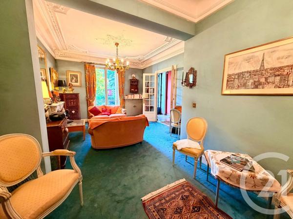 Maison à vendre  9 pièces - 180 m 2   VILLEMOMBLE  - 93