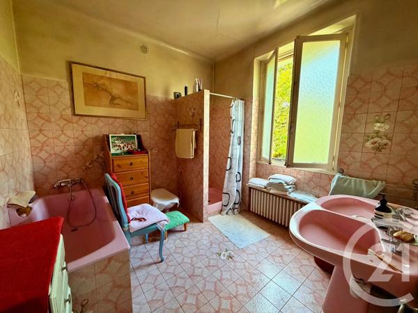 Maison à vendre  9 pièces - 180 m 2   VILLEMOMBLE  - 93