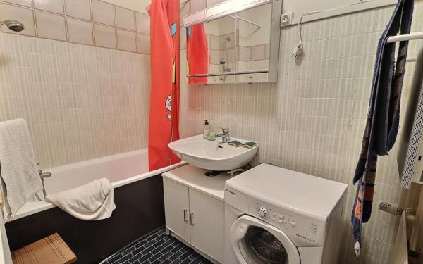 Appartement à vendre    1 pièce • 26 m2 Paris 19