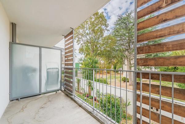 Appartement
         3 pièces
        - 63 m² 218 500 € *
