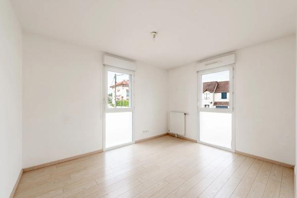 Appartement
         3 pièces
        - 63 m² 218 500 € *