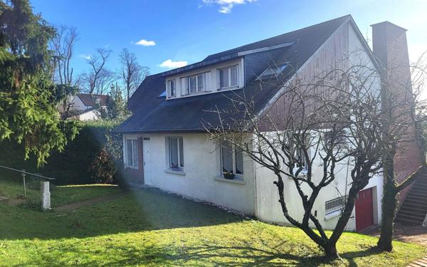 Maison à vendre    6 pièces •  Margency