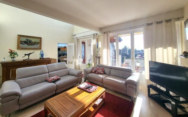 Maison à vendre    6 pièces •  Margency