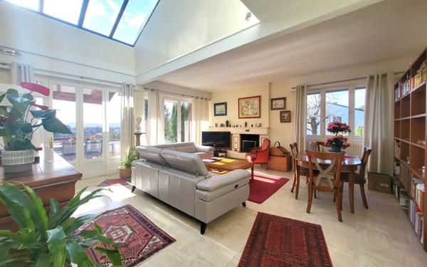 Maison à vendre    6 pièces •  Margency