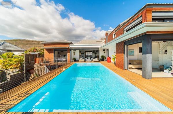 Villa à vendre à La-Saline-Les-Bains à la Réunion (97434), ref : MTLE